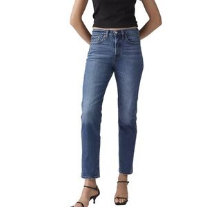 Levi’s Women’s wedgie straight ankle jeans